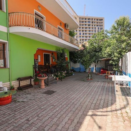 Hostel Osho Тирана Экстерьер фото