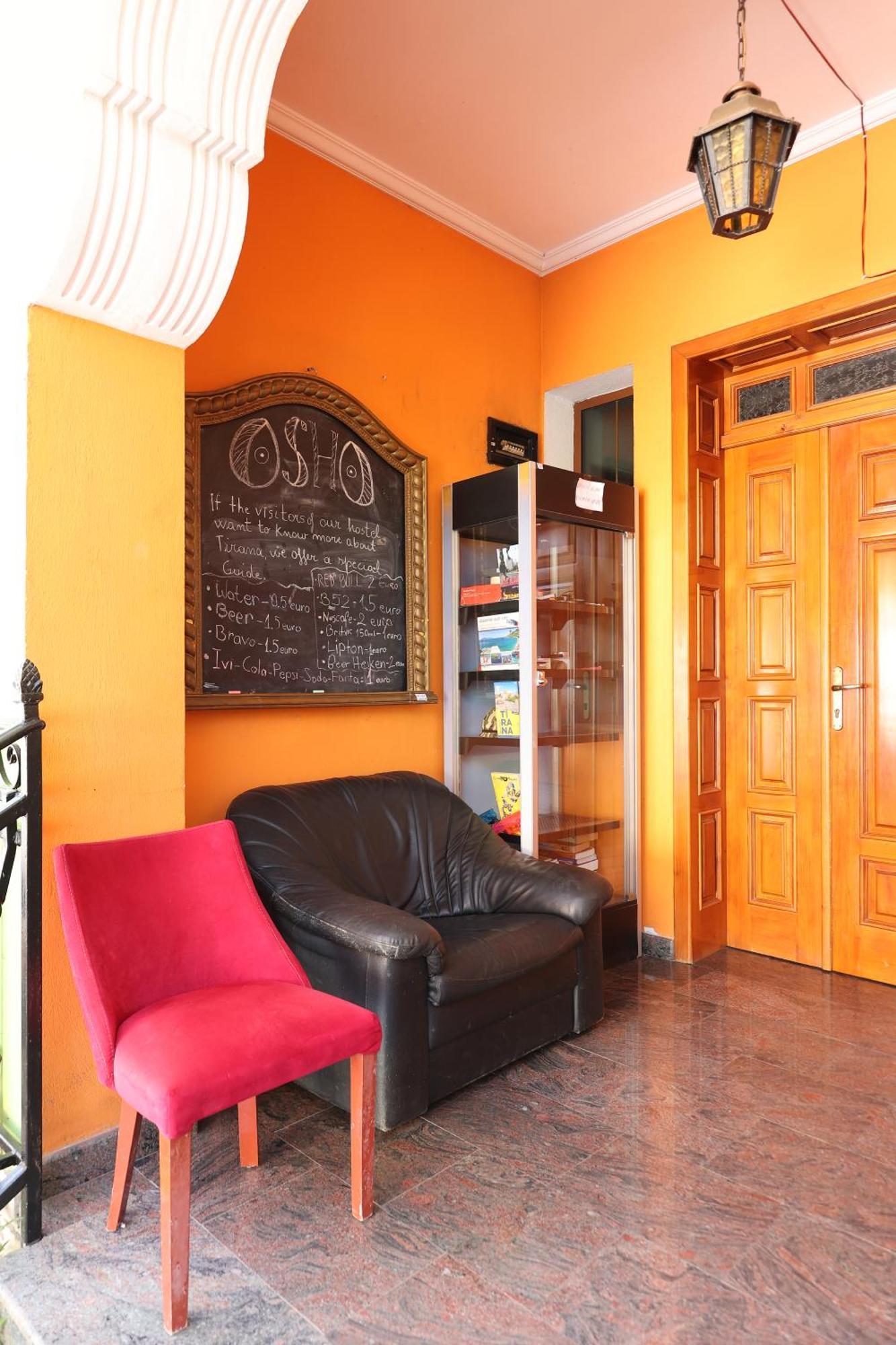 Hostel Osho Тирана Экстерьер фото