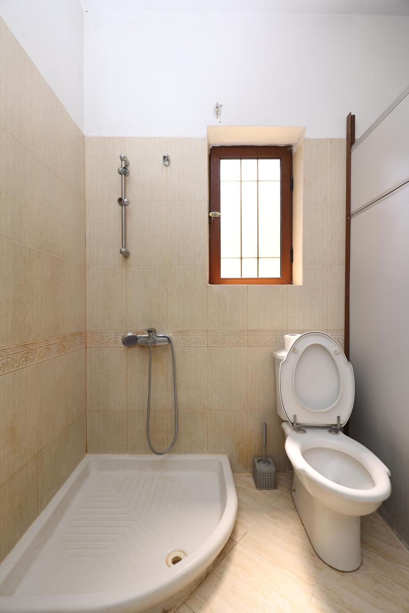 Hostel Osho Тирана Экстерьер фото