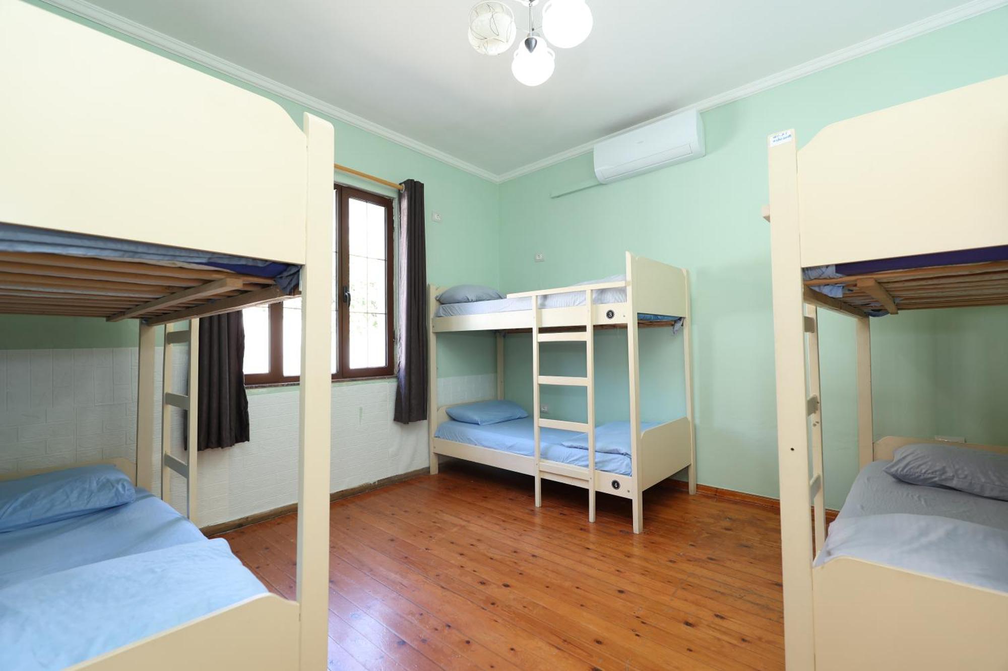 Hostel Osho Тирана Экстерьер фото